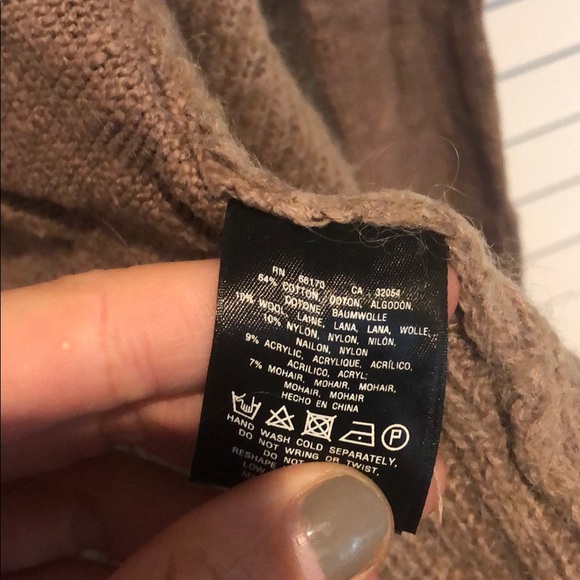 Moving sale! Sleeping on snow sweater size m - Picture 3 of 5